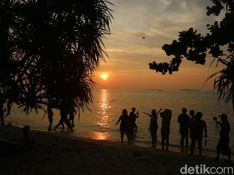 Pantai Ujung Gelam, Karimunjawa, Sabtu (14/5/2022).