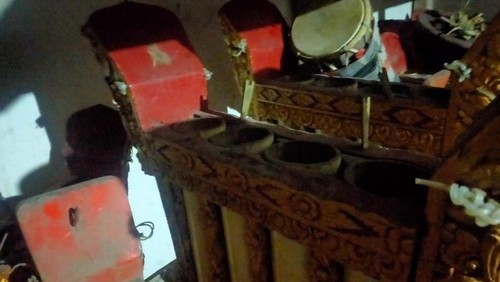 Perangkat gamelan angklung milik warga Banjar Pasekan Belodan, Desa Dajan Peken, Kecamatan Tabanan, yang bilahnya dicuri.