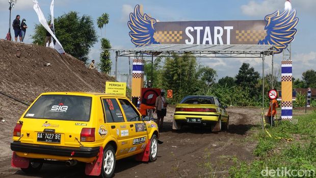 Piala Raja Sprint Rally Jogja 2022 dengan tema Nge-Gas Bareng Beagle Jogja di Sirkuit Donokerto, Turi, Sleman, Sabtu (14/5/2022).