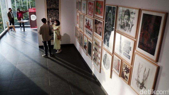 Puluhan Karya Seniman Bali dan Yogya Dipamerkan di Bandung Pameran seni bertema