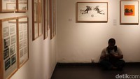 Seniman Bali yang banyak diisi oleh para pelukis menampilkan karya-karya cetak grafis konvensi, sebaliknya karya-karya pegrafis Jogja dalam pameran ini sebagian justru merupakan karya expanded.