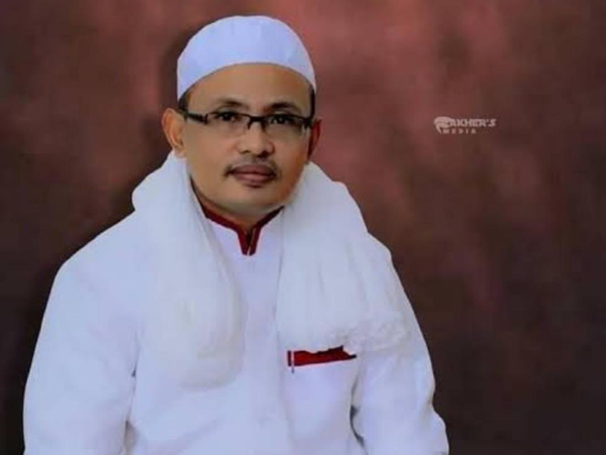 Onamning dostlari rus porno