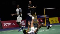 Pada set penentuan, Ahsan/Kevin kembali kalah dengan skor 19-21. Dengan hasil ini, Indonesia tertinggal 2-0 dari India.