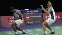 Final Thomas Cup 2022 dimulai di Impact Arena, Bangkok, Thailand pada Minggu (15/5) siang WIB. Indonesia dalam posisi tertinggal 0-1 setelah Anthony Ginting dikandaskan Lakshya Sen dalam rubber game 21-8, 17-21, 16-21. Di pertandingan kedua pada nomor ganda putra ada Mohammad Ahsan/Kevin Sanjaya Sukamuljo vs Satwiksairaj Rankireddy/Chirag Shetty.