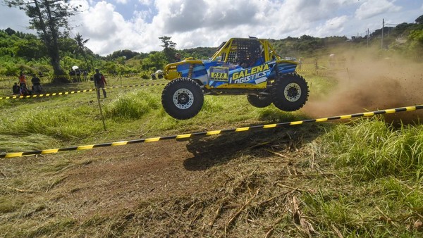 Bruum... Kejurnas Adventure Offroad di Mandalika