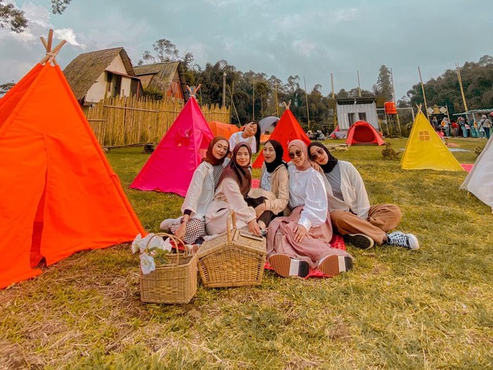 Cileunca Land, tempat wisata baru di Pangalengan. Bisa santai dan camping di pinggir Situ Cileunca.