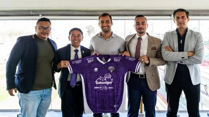 Dodi Irwan Suparno, pemilik grup Pakuan Football Enterprise mengakuisisi klub yang bermain di divisi dua Liga Portugal