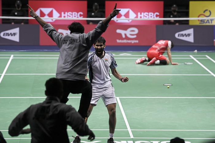 Jonatan Christie vs Kidambi Srikanth dipentaskan di partai ketiga final Piala Thomas 2022. Jonatan Christie kalah dua set yang membuat India menjadi juara Piala Thomas 2022.