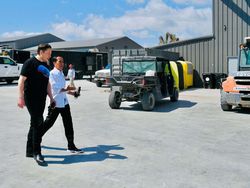 Momen Jokowi-Elon Musk Melihat Fasilitas Produksi Roket SpaceX