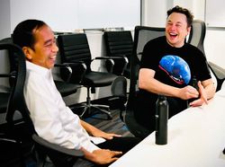 Momen Jokowi-Elon Musk Melihat Fasilitas Produksi Roket SpaceX