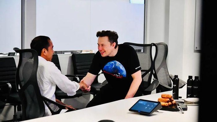 Momen pertemuan Presiden Joko Widodo dan CEO Space X Elon Musk/Instagram Setpres Momen pertemuan Presiden Joko Widodo dan CEO Space X Elon Musk/Instagram Setpres