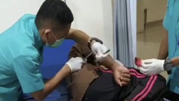 Peristiwa di Gowa diserang ular piton 7 meter hingga nyaris tewas. (Dok. Istimewa)
