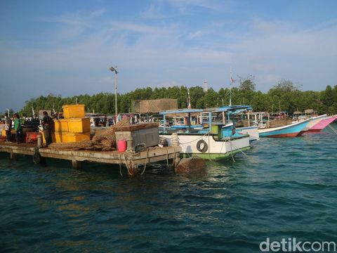 Perjalanan menuju Desa Nyamuk, Kecamatan Karimunjawa, Jepara, Jumat (13/5/2022).