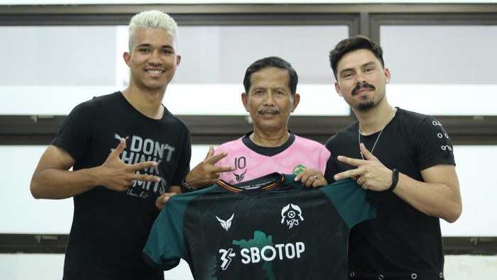 Tocantins (kiri foto) Djanur (tengah) Renan Farias (kanan)