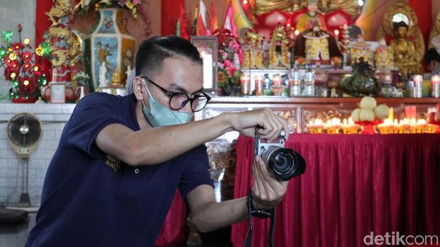 Aksi Muhammaf Rafly, fotografer Vihara Tanda Bhakti Bandung.