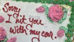 Bukannya Cantik, 10 Kue Ini Malah Punya Pesan Ancaman hingga Kematian!