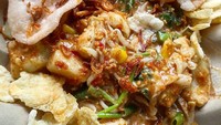 Di daerah Sunter, Jakarta Utara ada warung gado-gado hidden gem. Bernama Gado-gado Mei-mei yang punya racikan gado-gado komplet. Harganya mulai Rp 12.000. Foto: Instagram @sutisnohanny
