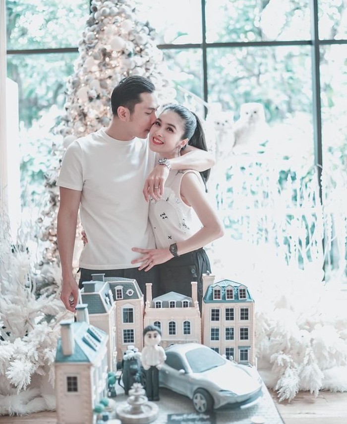 Galeri Sandra Dewi Momen Romantis Sandra Dewi dan Suami Saat Sarapan dan Rayakan Ultah