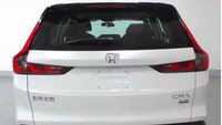Di bagian, terdapat lampu berbentuk huruf L. Sekilas dari belakang, Honda CR-V terbaru ini menyerupai Volvo. Rencananya Honda CR-V terbaru ini bakal dirilis di China. Foto: Paultan
