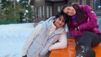 Pasangan kakak-beradik itu benar-benar menyerang mata penonton dengan visual mereka. (Foto: Instagram @saraalikhan95) 