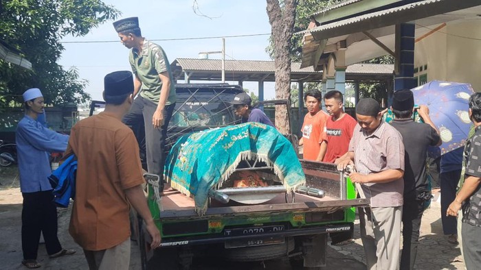 Jenazah Korban Elf Maut di Karawang
