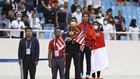 Atlet Vietnam Khuat Phuong Anh meraih medali emas, medali perak jadi milik Agustina Manik Mardika dan perunggu untuk atlet Malaysia Savinder Kaur Jogindr Singh.