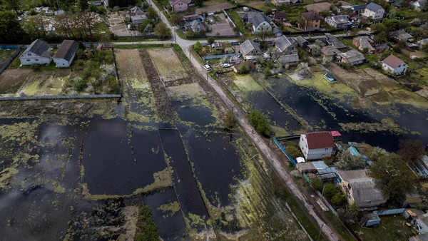Penampakan Banjir di Ukraina, Berhasil Halau Pasukan Rusia Masuk Kiev