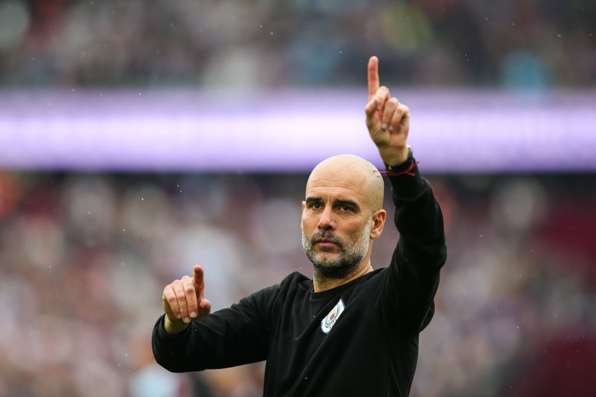 Penalti Riyad Mahrez Gagal, Guardiola Selow (Getty Images)
