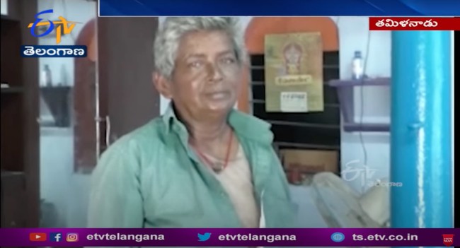 Namun sayangnya Petchiammal sering mengalami pelecehan di tempat kerjanya yang didominasi oleh para pria. Merasa kesal dan lelah selalu dilecehkan, Petchiammal pun memutuskan untuk mengubah penampilannya menjadi mirip seorang pria. Foto: YouTube/ETV Telangana