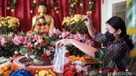Potret Khidmat Ibadah Waisak di Vihara Avalokitesvara Tangsel