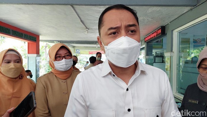 Serangkaian acara Hari Jadi Kota Surabaya (HJKS) ke-729 tetap berjalan, meski Kota Pahlawan masuk PPKM level 2. Berbagai acara sudah berjalan sesuai jadwal.
