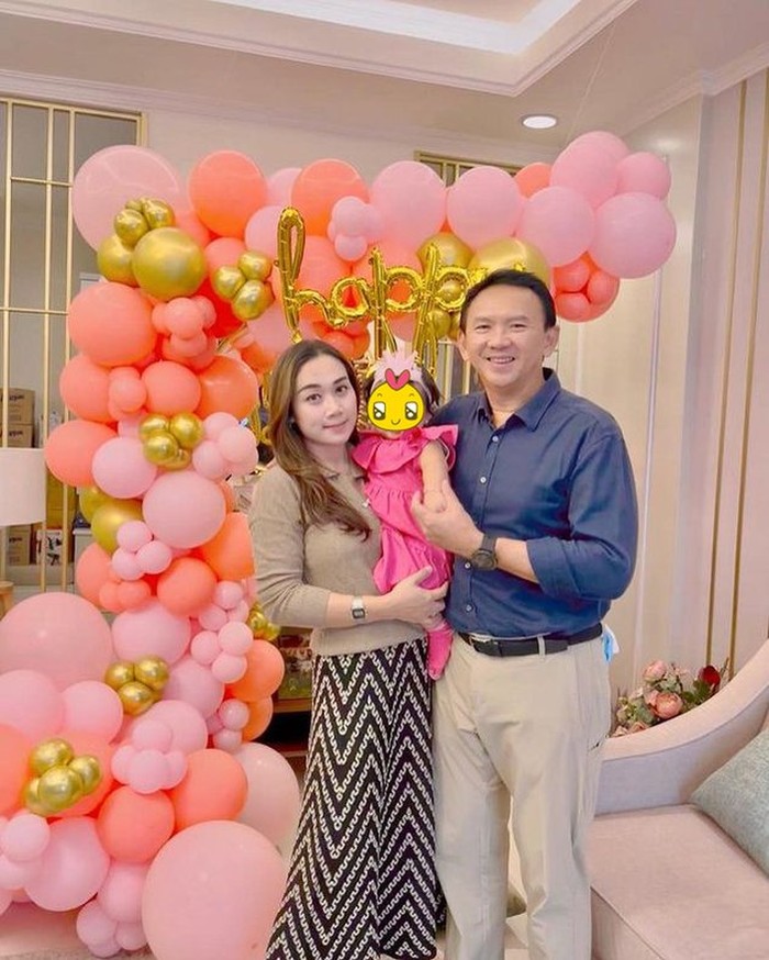 Ahok dan Puput Nastiti Devi Ahok dan Puput Nastiti Devi