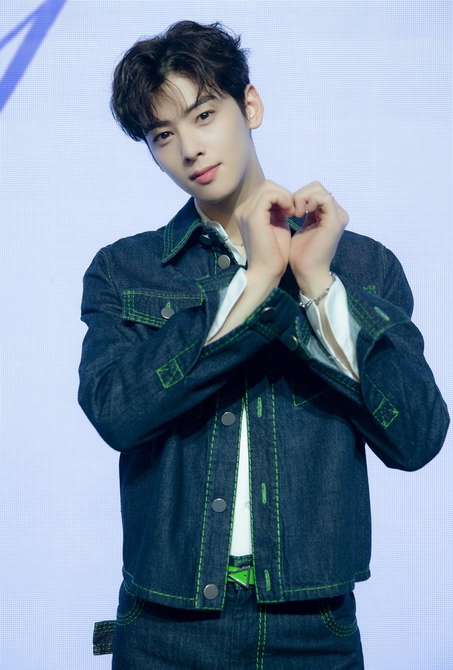Cha Eun Woo meraih popularitas berkat nama karakternya di To Be Continued. Hanya orang-orang terdekatnya yang masih memanggilnya sebagai Lee Dong Min. Foto: dok. Fantagio Entertainment