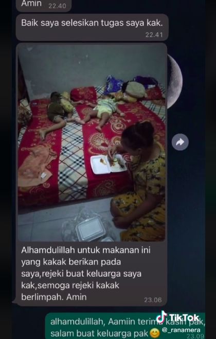 Driver ojol kasih makanan ke driver ojol