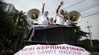  Petani sawit menyebut stok minyak sebenarnya ada. Hanya saja distribusinya yang terhambat.