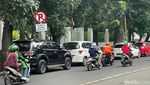 Jalan Raden Fatah Kembali Marak Parkir Liar
