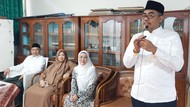 Wakil Ketua MPR Beri Motivasi ke Santri di Ponpes Cirebon