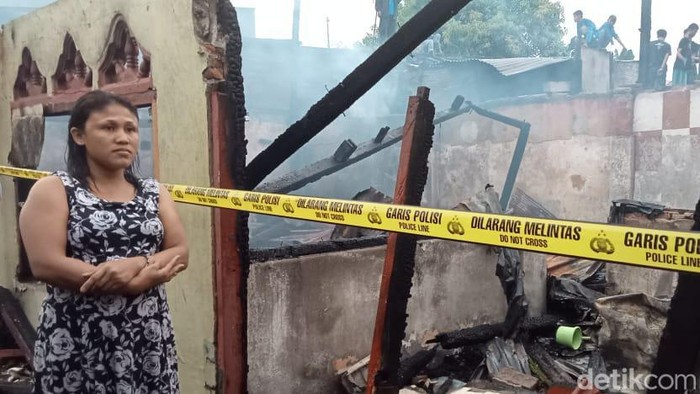 Kebakaran di Makassar nyaris makan korban jiwa seorang lansia lumpuh.