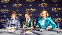 Ini pemeran utama Gareth Reeves, Ben Walter, dan Lucy Colby saat jumpa awak media.  Foto: WireImage/Sam Tabone