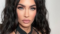 Dalam unggahannya, Megan Fox nampak begitu bahagia dan lebih sering mengeksplorasi penampilannya jadi lebih seksi. Dok. Instagram