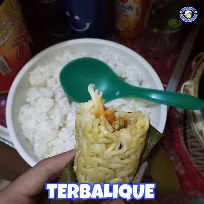 Tak Habis Pikir! 10 Meme Ini Tunjukkan Cara Makan Unik Orang Indonesia