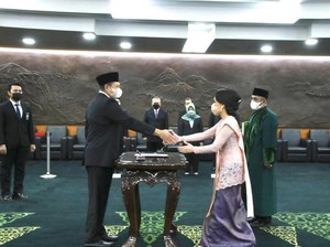 Lantik PAW Anggota MPR, Bamsoet Ajak Rawat Nilai-Nilai Pancasila