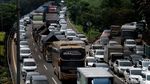 Padat Banget! Tol JORR Arah Jakarta Macet, Begini Penampakannya