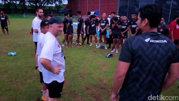 Pelatih PSM, Bernardo Tavares memastikan status 24 pemain PSM Makassar.