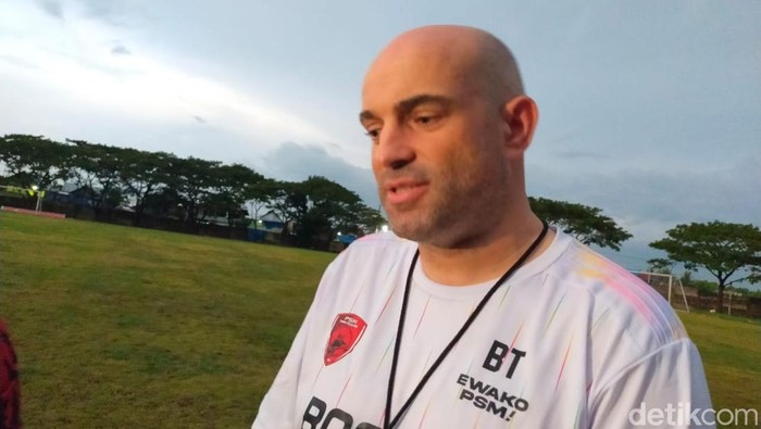 Pelatih PSM Makassar, Bernardo Tavares.