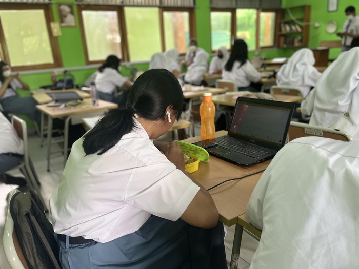 PTM 100 persen di SMA 28 Jakarta