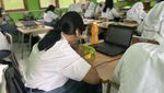 10 Potret PTM 100% di SMAN 28, Kantin Belum Buka & Pedagang Dilarang Jualan
