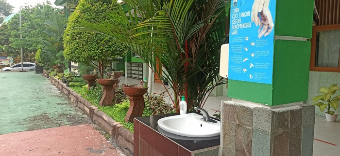 PTM di SMAN 28 Jakarta PTM di SMAN 28 Jakarta