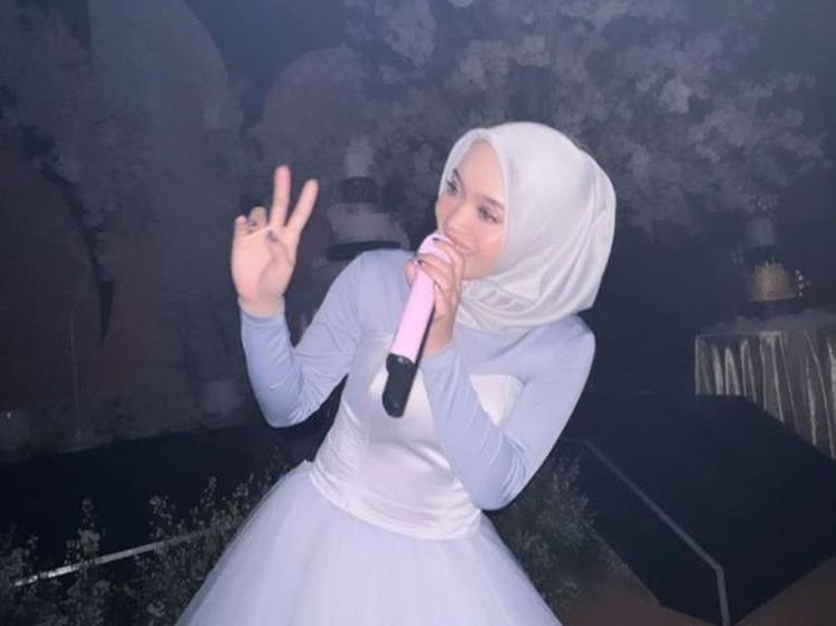 8 Gaya Anak Sule, Putri Delina di Pesta Kostum Mewah Perayaan Ultahnya