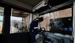 Salut, Pria Putus Sekolah Ini Sukses Bikin Mobil Listrik